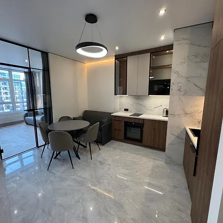 Sky Terrace Apartmens 3-117 *